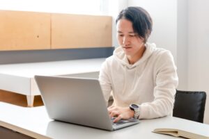 フロントエンドエンジニアのイメージ